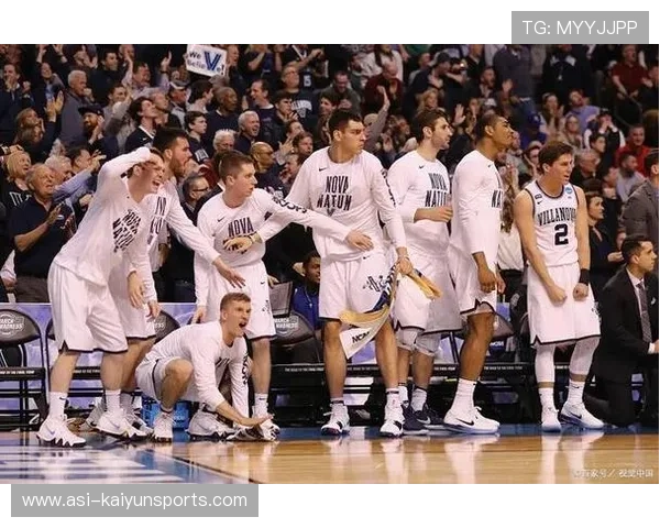 马刺队青春阵容成球队最大亮点，马刺团队篮球集锦